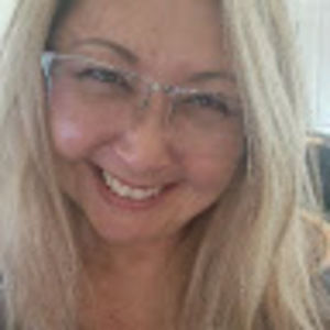 Meet your Posher, Deb